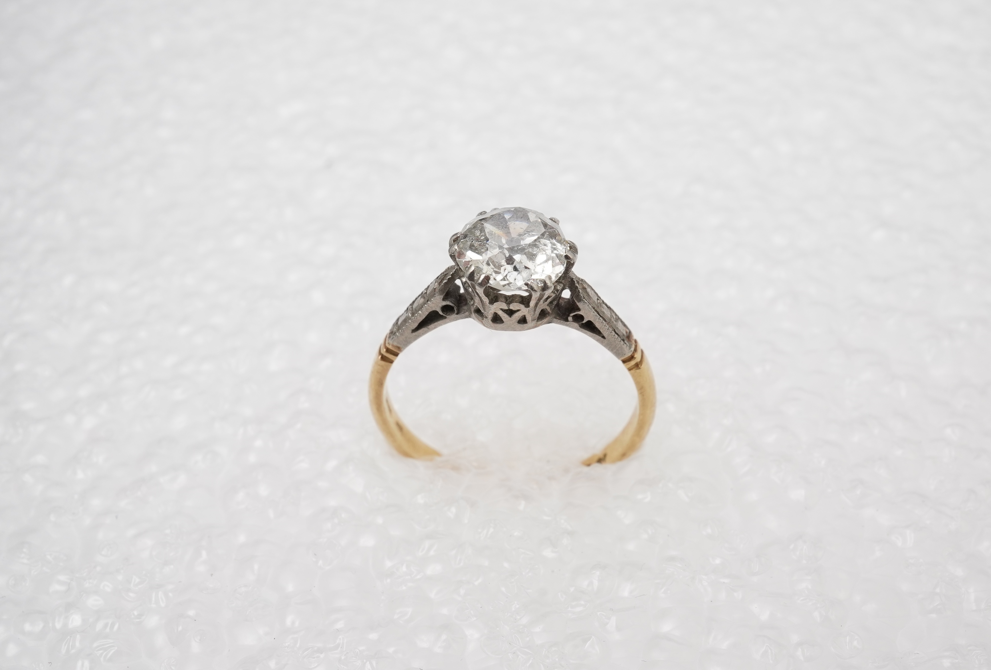 A solitaire diamond ring, early 20th century